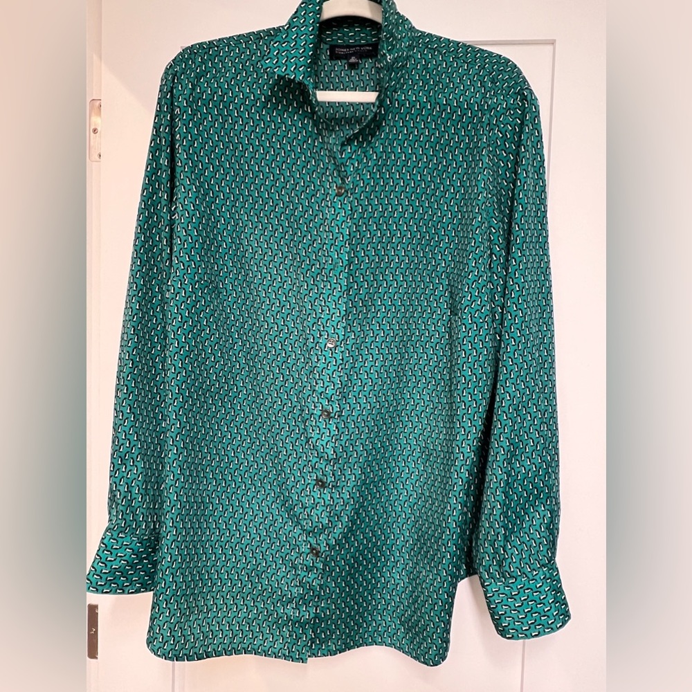 Blouse pinguin.  Cute.
